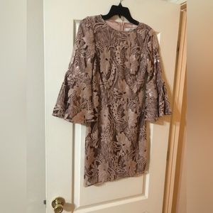 Badgley Mischka belle lace, sequin and linen dress 3/4 sleeve used once Size M